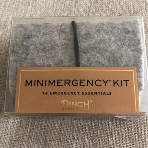 Pinch Provisions Minimergency Kit
